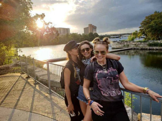 Nina Dobrev pic #1074198