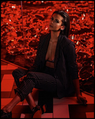 Nina Dobrev pic #802404