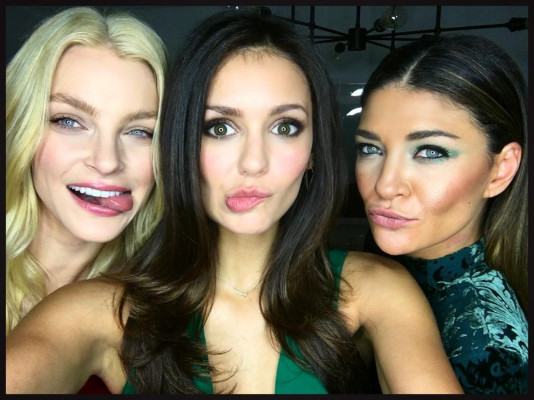 Nina Dobrev pic #840250
