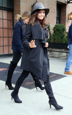 Nina Dobrev pic #840400