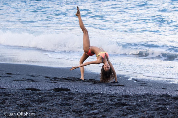 Nina Dobrev pic #834127