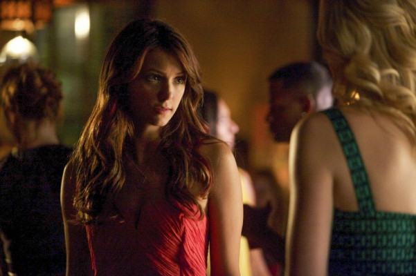 Nina Dobrev pic #647090