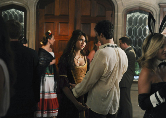 Nina Dobrev pic #647003