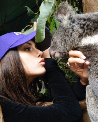 Nina Dobrev pic #1200217