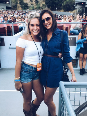 Nina Dobrev pic #957786