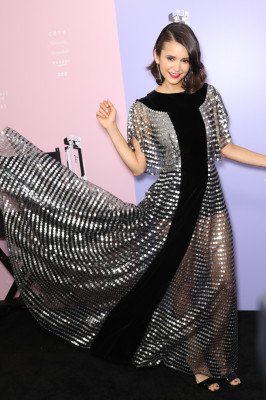 Nina Dobrev pic #1044391