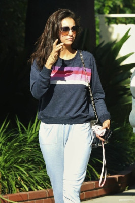 Nina Dobrev pic #1179686