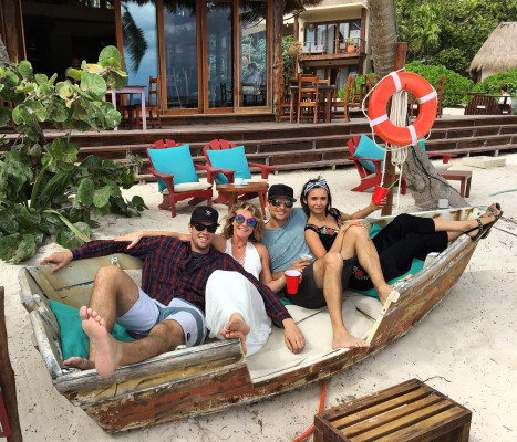 Nina Dobrev pic #1001150