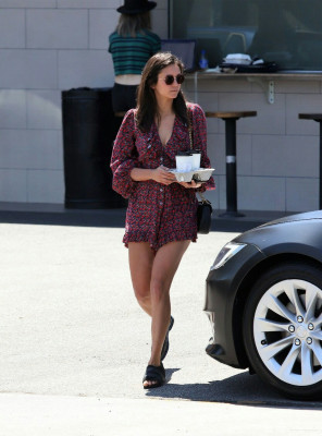 Nina Dobrev pic #1179591