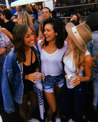 Nina Dobrev pic #1083442