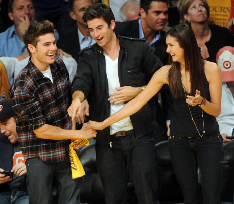 Nina Dobrev pic #281172