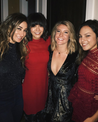 Nina Dobrev pic #996007