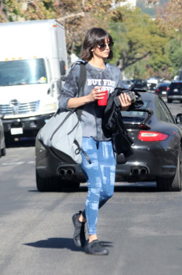Nina Dobrev pic #990844