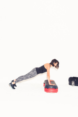 Nina Dobrev pic #986399