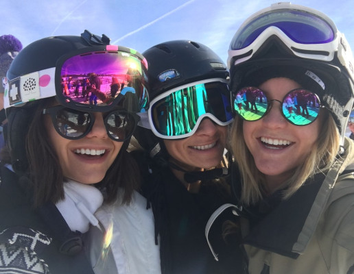 Nina Dobrev pic #996008