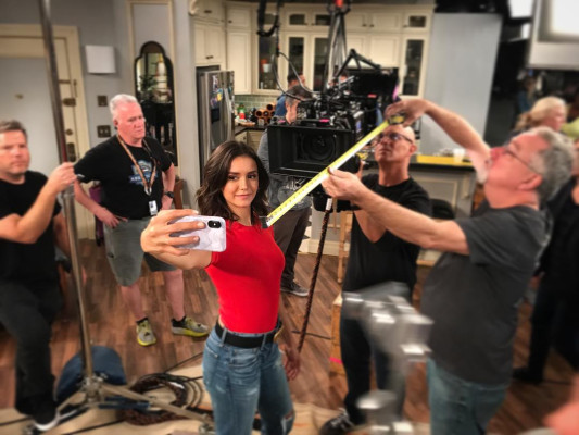 Nina Dobrev pic #1085963