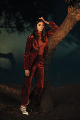 Nina Dobrev pic #897376