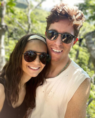 Nina Dobrev pic #1301377