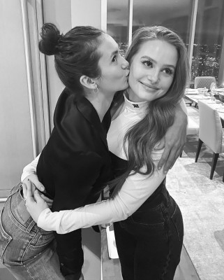 Nina Dobrev pic #1246644