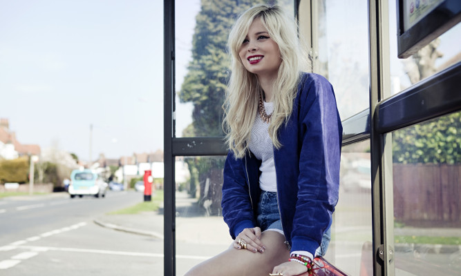 Nina Nesbitt pic #972063