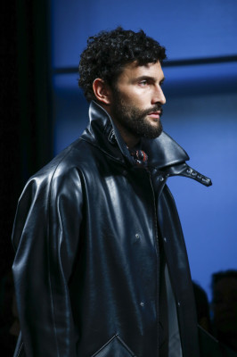 Noah Mills pic #1116276