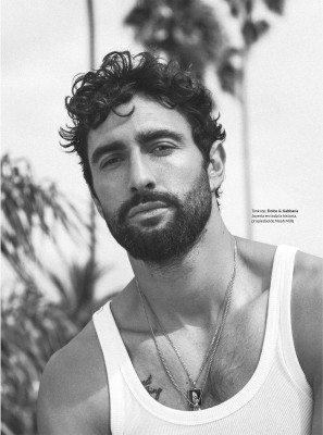 Noah Mills pic #1233442