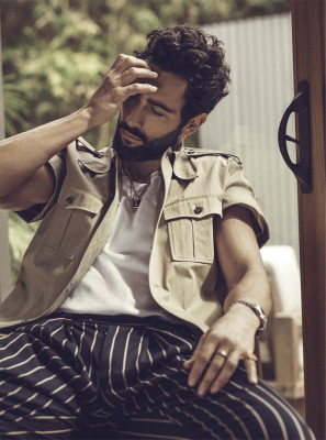 Noah Mills pic #1233448