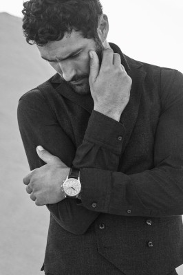 Noah Mills pic #1101502