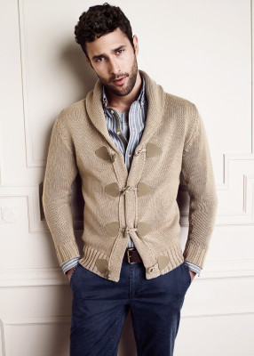 Noah Mills pic #451855