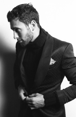 Noah Mills pic #301362
