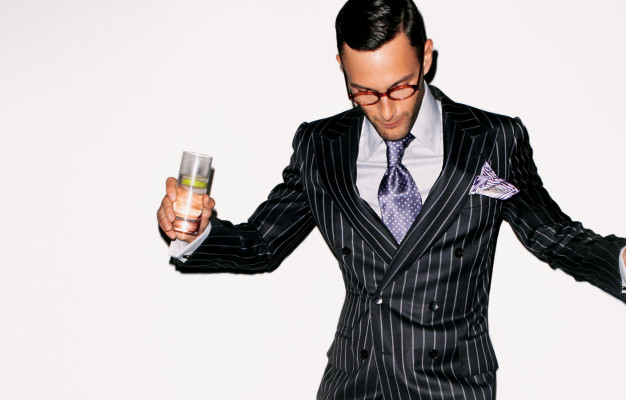 Noah Mills pic #351041
