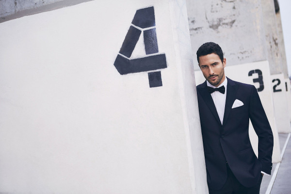 Noah Mills pic #1202674