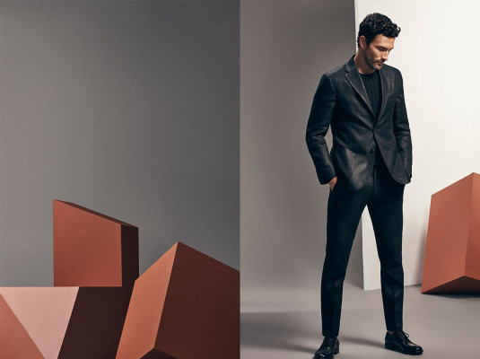 Noah Mills pic #1091295