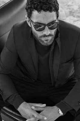 Noah Mills pic #1092540