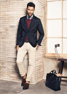 Noah Mills pic #527709