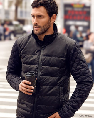 Noah Mills pic #1117960