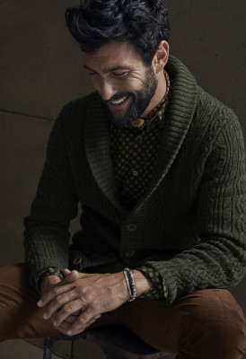 Noah Mills pic #1185478