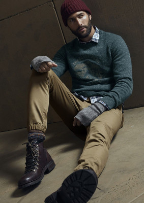 Noah Mills pic #1185479