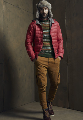 Noah Mills pic #1185476