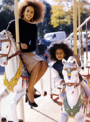 Noemie Lenoir pic #93561