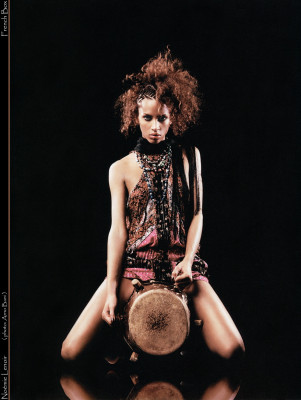 Noemie Lenoir pic #14563