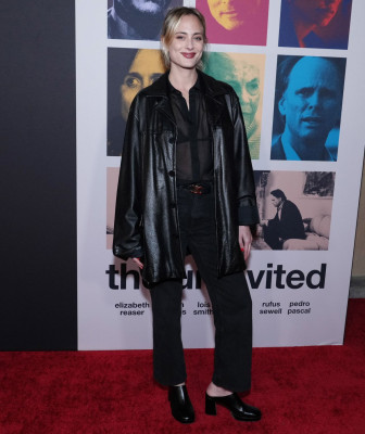 Nora Arnezeder pic #1364138