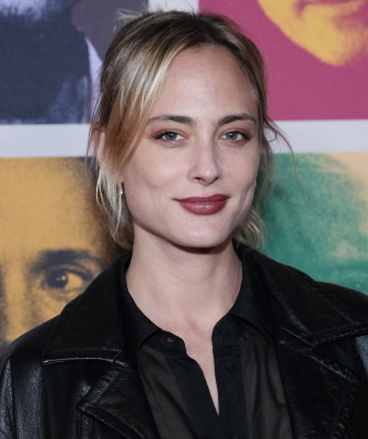 Nora Arnezeder pic #1364137