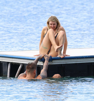 Olivia Buckland pic #984274