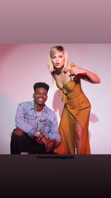Olivia Holt pic #1071436