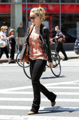 photo 14 in Olivia Wilde gallery [id491860] 2012-05-24 00:00:00