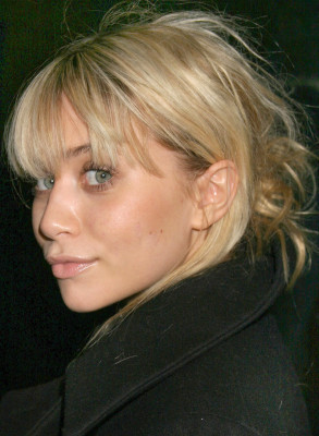 photo 20 in Olsen Twins gallery [id377335] 2011-05-16 00:00:00
