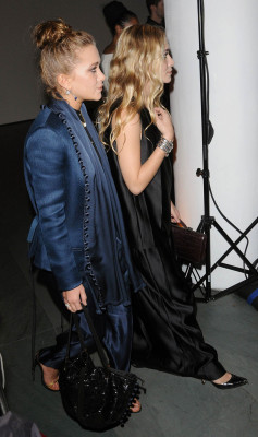 photo 15 in Olsen Twins gallery [id545607] 2012-10-24 00:00:00