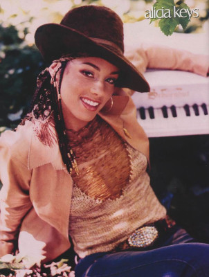 photo 21 in Alicia Keys gallery [id23464] -0001-11-30 00:00:00
