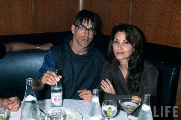 photo 26 in Gina Gershon gallery [id219390] 2009-12-24 00:00:00